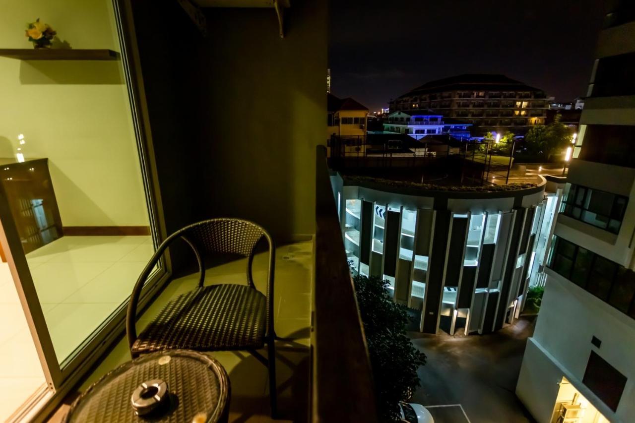 Honey Boutique Hotel Паттая Екстер'єр фото